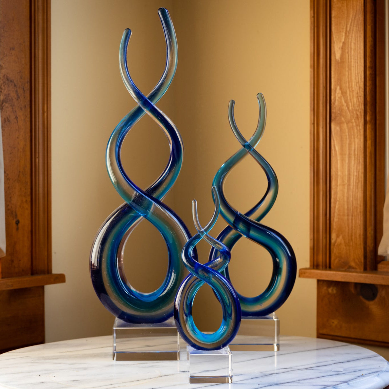 Touch Of The Blues Murano Style Art Glass Centerpiece H18-GW501