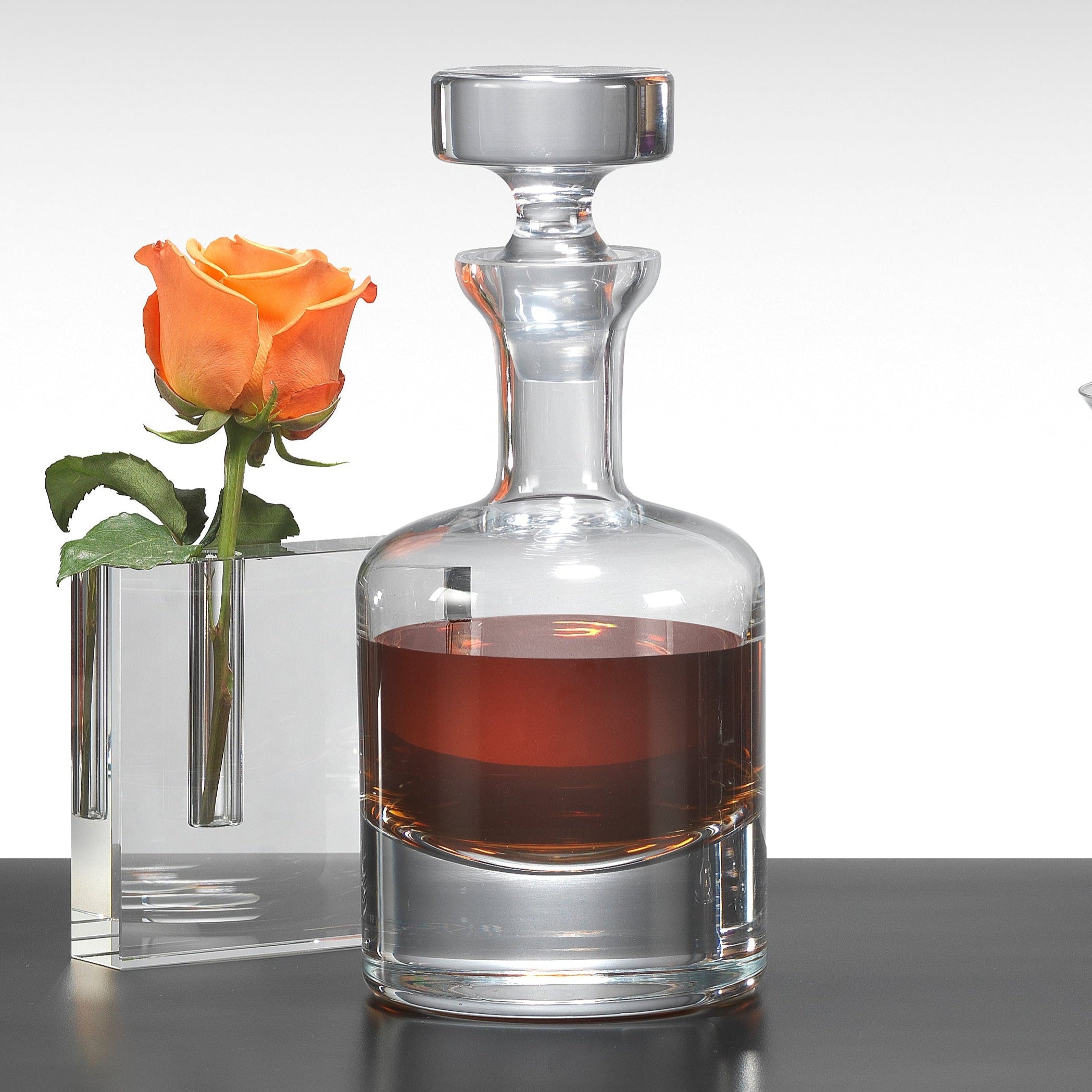 Como European Mouth Blown Lead Free Crystal Decanter 10.5 in 28 oz.- K824