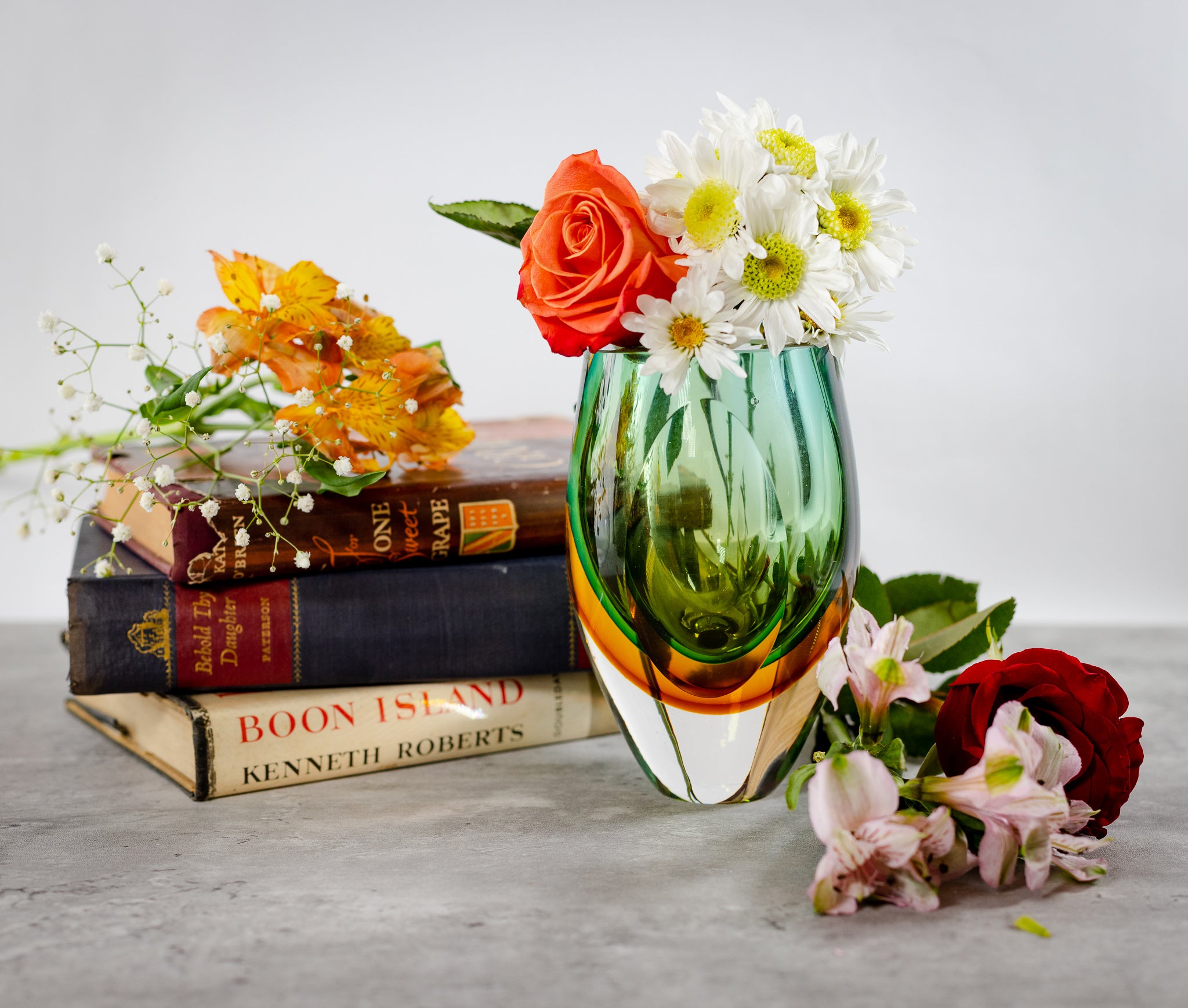 Rimini Murano Style Art Glass Amber and Green 6" Vase-J514