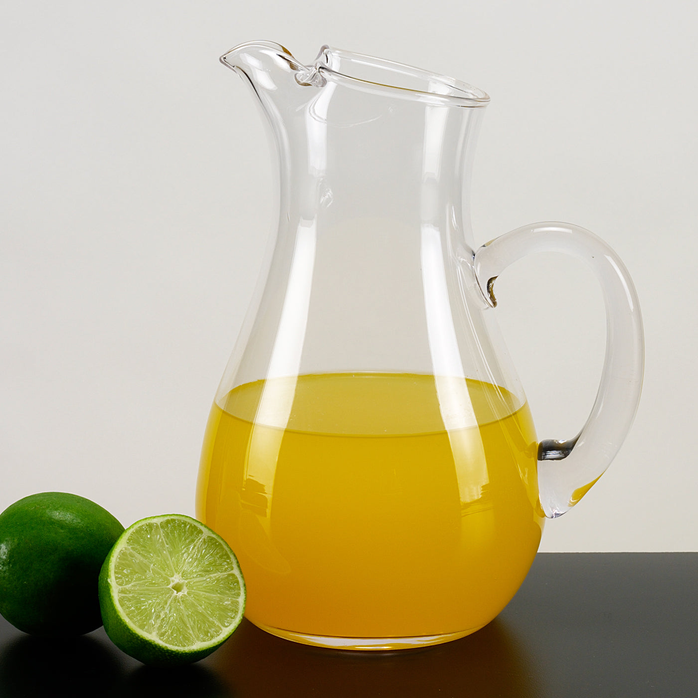 Zeus Mouth Blown Glass Ice Tea, M artini or Water Pitcher H10" - 36 Oz.-S434